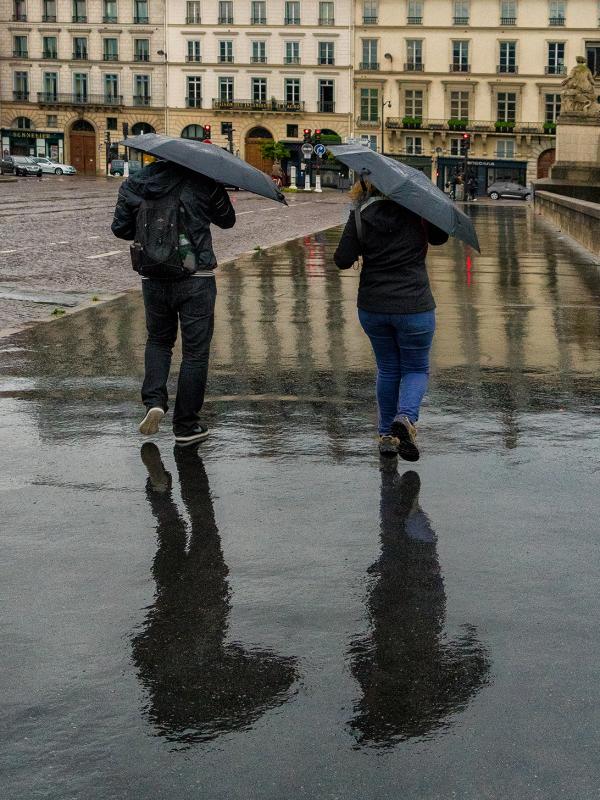 _DSC6022 - Rain in Paris ©2016 Steve Schlesinger